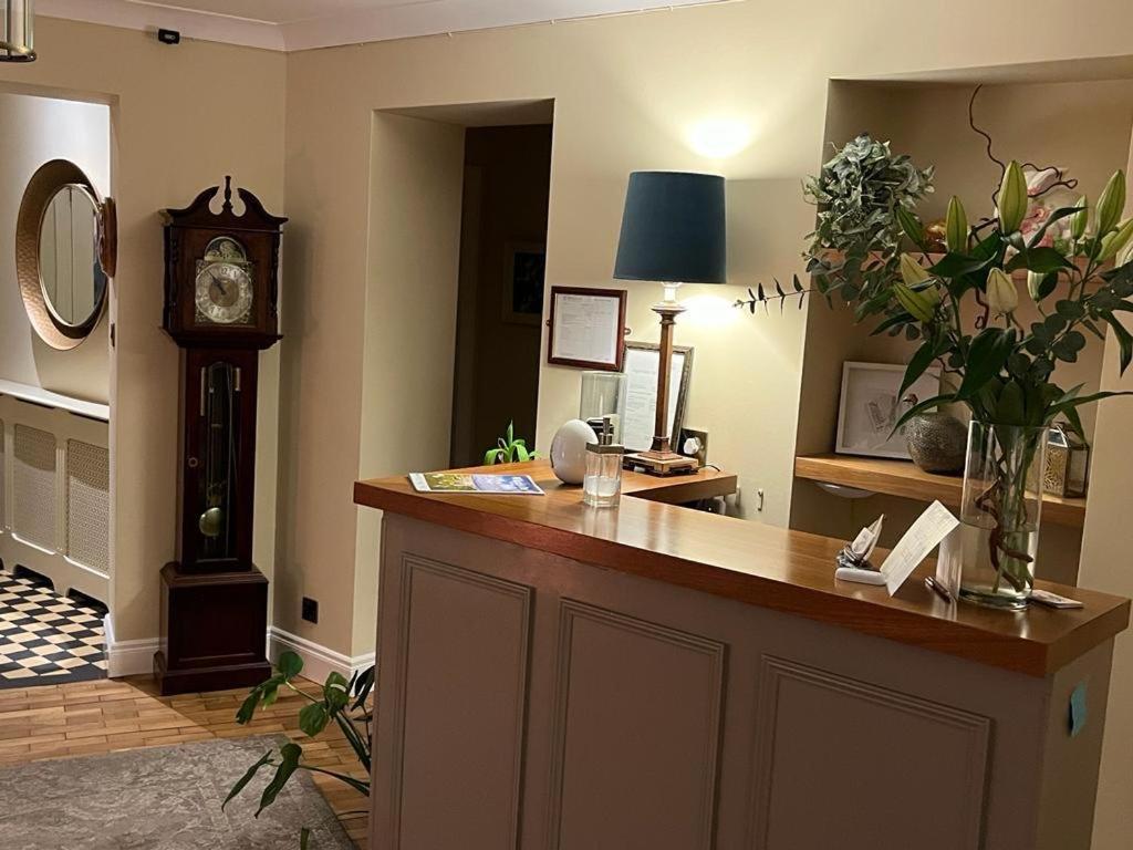 Dun Ri Guesthouse Clifden Bagian luar foto