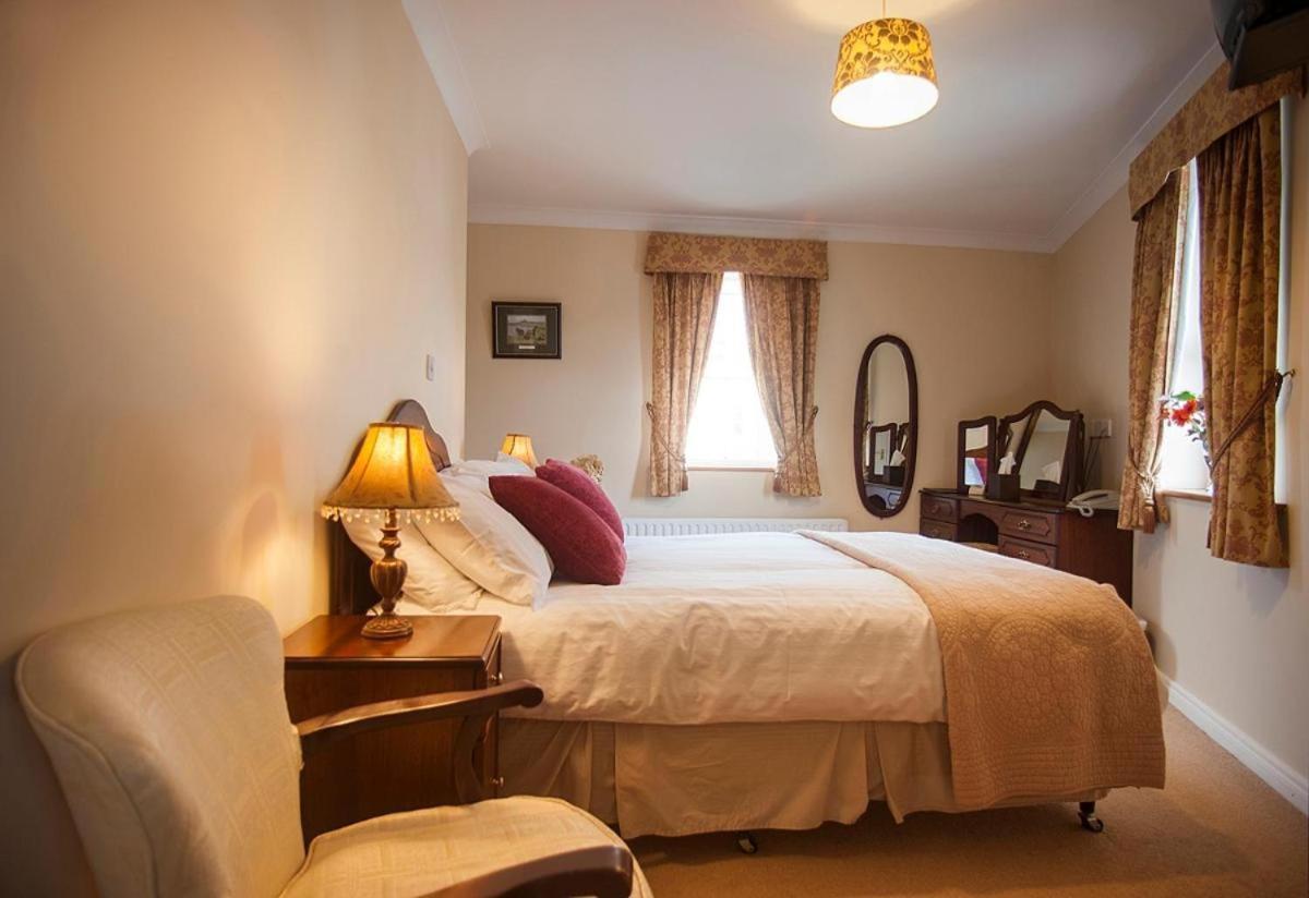 Dun Ri Guesthouse Clifden Bagian luar foto